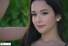 Зрелый фотограф трахает бритую киску 18-летней модели на пляже.