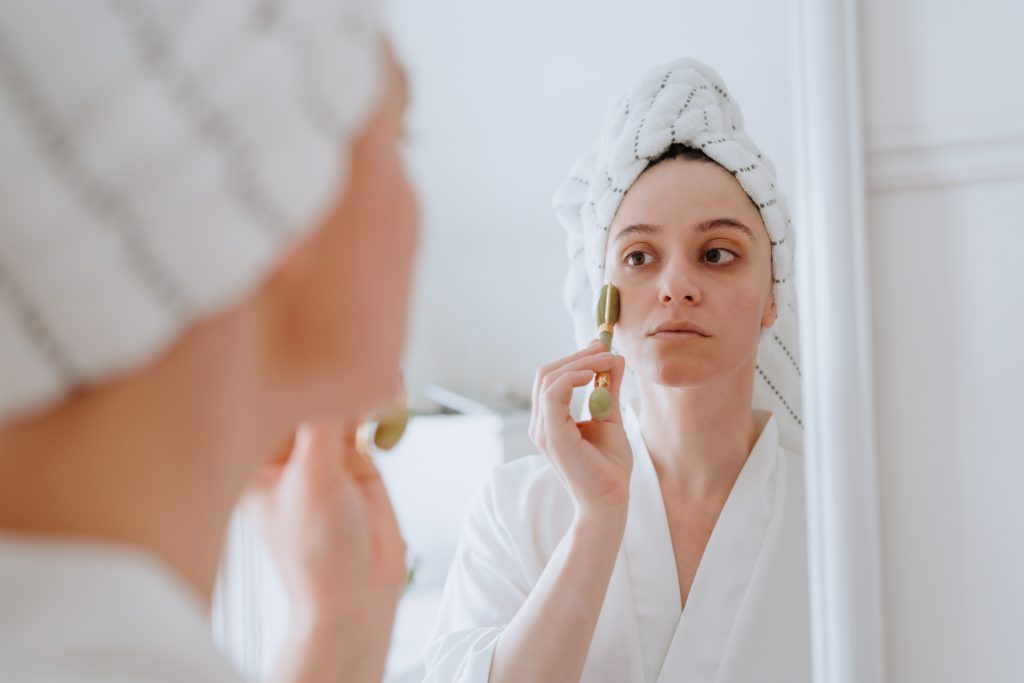 <meta name="description" content="Тренды косметики и красоты"/>